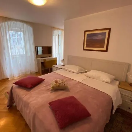 By The Sea - 23996 3* Split